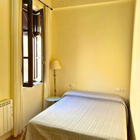 Home4u Castillejos * Granada